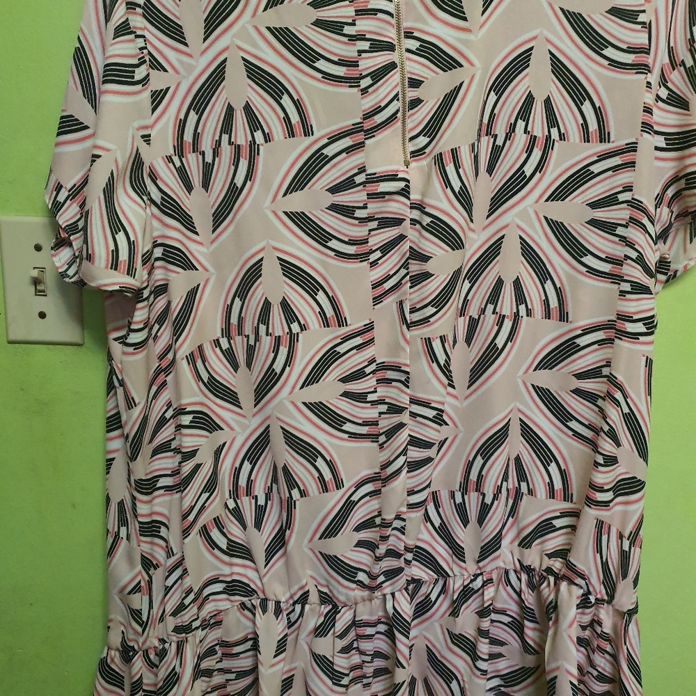 Women Pink and black  designs